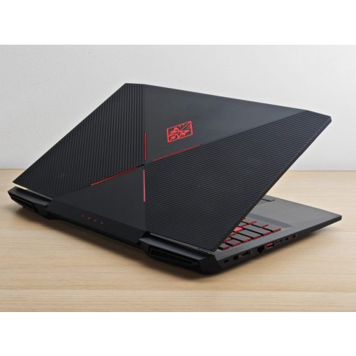 HP OMEN 15 Gaming - Gamer Laptop + Nvidia / i7-7700HQ / 16GB RAM / 256GB SSD + 1TB HDD / Magyar billentyűzet
