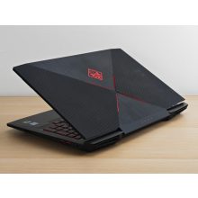 HP OMEN 15 Gaming - Gamer Laptop + Nvidia / i7-7700HQ / 16GB RAM / 256GB SSD + 1TB HDD / Magyar billentyűzet