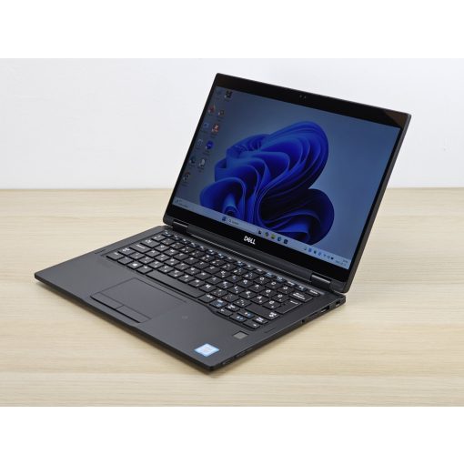 Dell Latitude 7390 2in1 Tablet laptop / i7-8650U / 16GB RAM / 512GB SSD / Érintőképernyős / Magyar billentyűzet