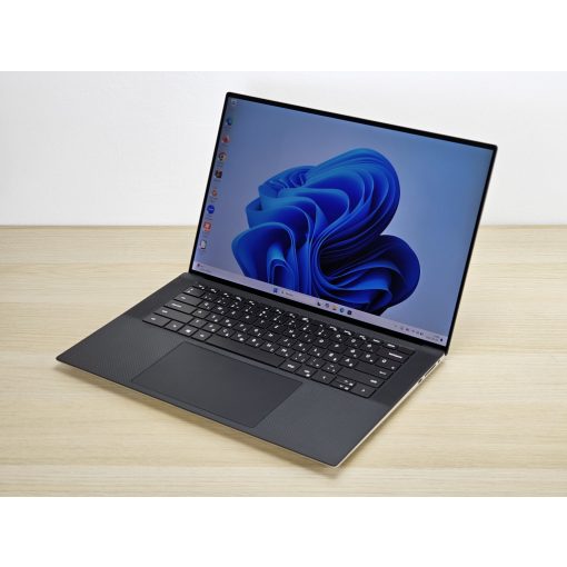 Dell XPS 15 9500 4K + Nvidia / I7-10750H / 32GB RAM / 1TB SSD / Érintőképernyős / Magyar billentyűzet