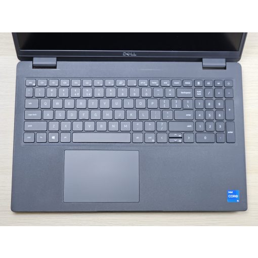 Dell Latitude 3520 Laptop + Iris XE GPU / i5-1135G7 / 8GB RAM / 256GB SSD