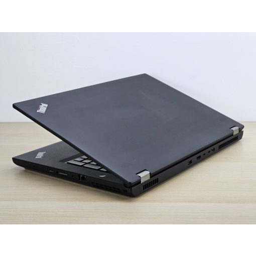 Lenovo ThinkPad P73 + Nvidia / i7-9750H / 16GB RAM / 256GB SSD / Magyar billentyűzet