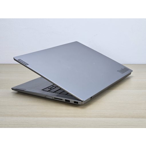 Lenovo ThinkBook 14-IIL Laptop / i5-1035G1 / 8GB RAM / 256GB SSD 