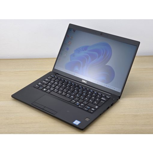 Dell Latitude 7390 / i7-8650U / 8GB RAM / 256GB SSD / Magyar billentyűzetes
