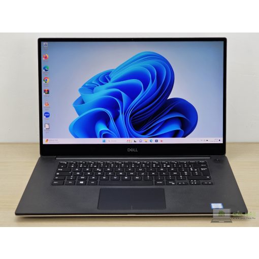Dell Precision 5540 4K Laptop + Nvidia / i7-9750H / 32GB RAM / 1TB SSD / Érintőképernyős 