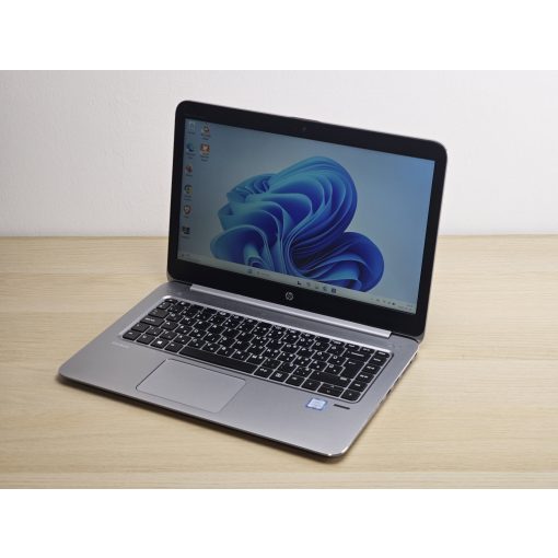 HP Elitebook Folio 1040 G3 / i5-6200U / 8GB RAM / 256GB SSD / Magyar billentyűzet
