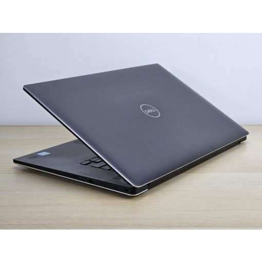 Dell Precision 5530 Laptop + Nvidia / i7-8850H / 8GB RAM / 256GB SSD