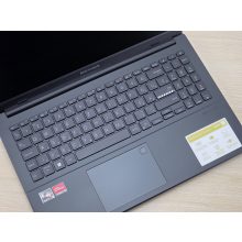 Asus VivoBook 15 E1504F / Ryzen 3-7320U / 8GB RAM / 512GB SSD / Magyar billentyűzetes