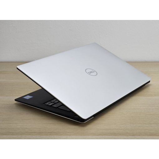 Dell XPS 13 9380 – i5-8265U, 8GB RAM, 256GB SSD, magyar billentyűzet