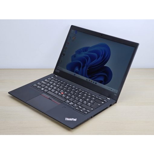 Lenovo ThinkPad Laptop T495 / AMD Ryzen 5 PRO 3500 w / 8GB RAM / 256GB SSD 