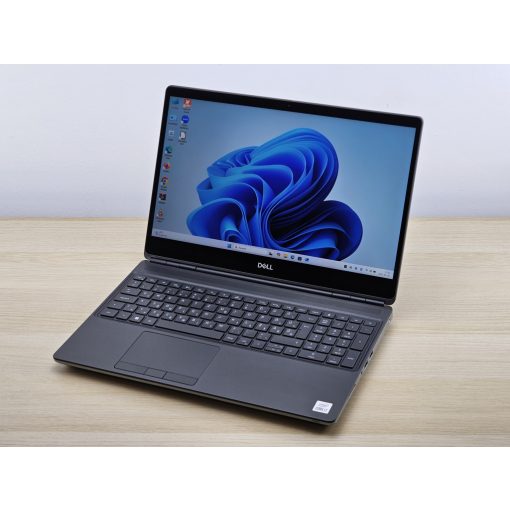 Használt Dell Precision 7550 laptop, Intel i7-10850H, 32GB RAM, 1TB SSD, felújított, garanciával