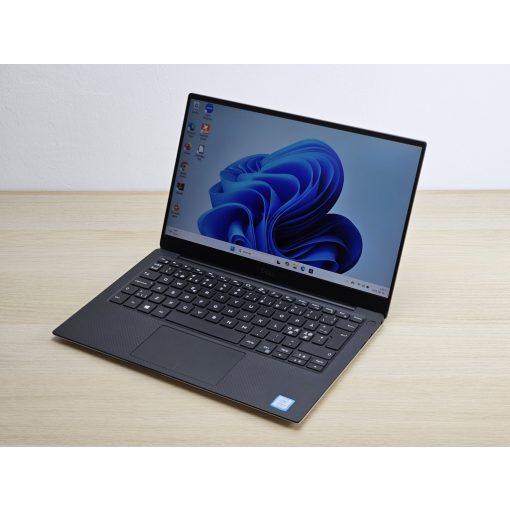 Dell XPS 13 9380 – i5-8265U, 8GB RAM, 256GB SSD