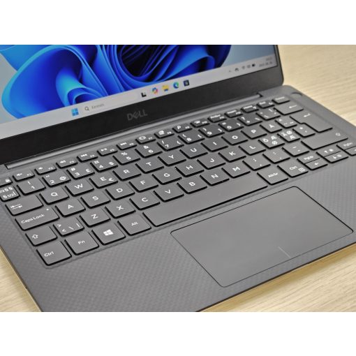 Dell XPS 13 9380 – i5-8265U, 8GB RAM, 256GB SSD