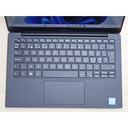Dell XPS 13 9380 – i5-8265U, 8GB RAM, 256GB SSD