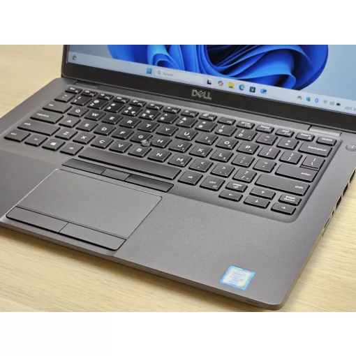Dell Latitude 5400 Laptop / i5-8365U / 16GB RAM / 256GB SSD