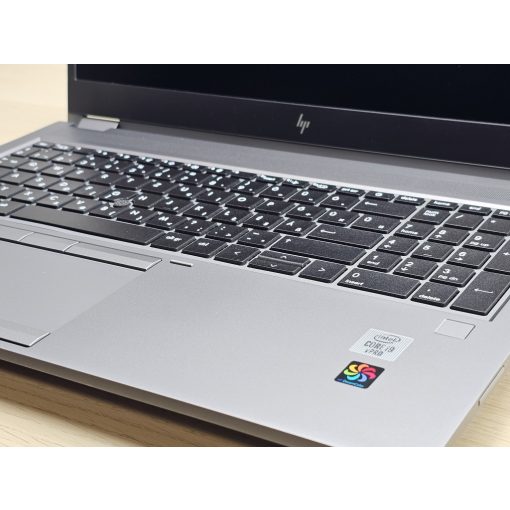 Használt HP Zbook Fury 15 G7 laptop, Intel i9-10885H, 32GB RAM, 1TB SSD, felújított, garanciával