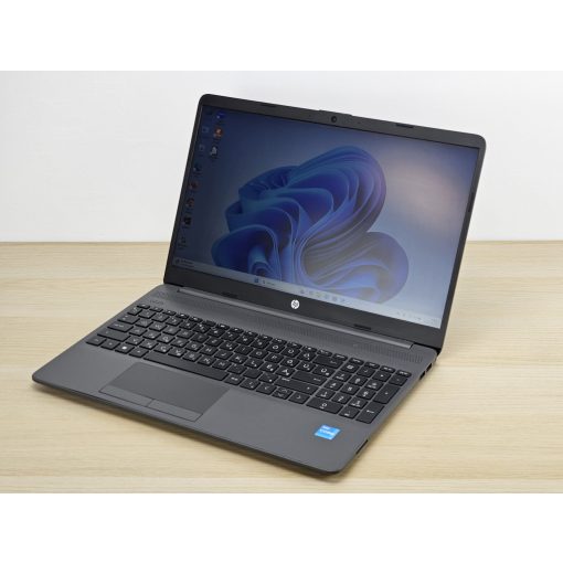 HP laptop 250 G9 / i3-1215U / 16GB RAM / 256GB SSD / Magyar billentyűzet