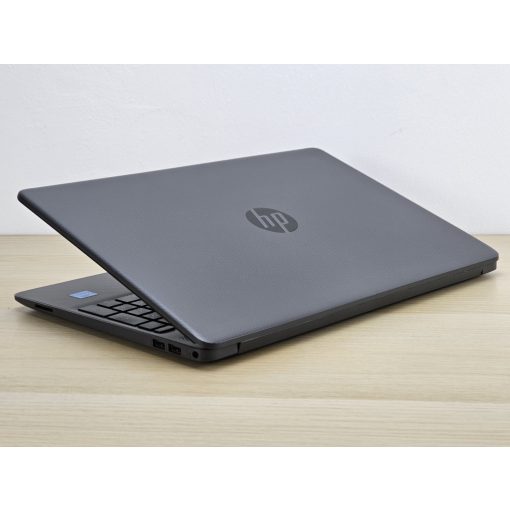 HP laptop 250 G9 / i3-1215U / 16GB RAM / 256GB SSD / Magyar billentyűzet