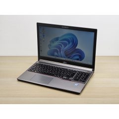   Fujitsu LifeBook E756 / i7-6600 / 8GB RAM / 256GB SSD / Magyar billentyűzet