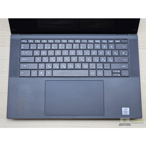 Dell Precision 5550 + NVIDIA / I7-10875H / 32GB RAM / 1TB SSD / Magyar billentyűzet