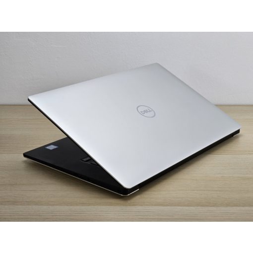 Dell XPS 15 7590 4K + Nvidia / i7-9750H / 16GB RAM / 256GB SSD / Érintőképernyős / Magyar billentyűzet
