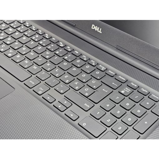 Dell Inspiron 15 3000 / i3-7020U / 8GB RAM / 128GB SSD / Magyar billentyűzet