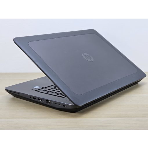 HP Zbook 17 G4 Laptop + Nvidia / i7-7820HQ / 32GB RAM / 512GB SSD / Magyar billentyűzet