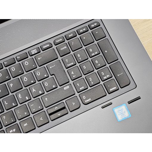 HP Zbook 17 G4 Laptop + Nvidia / i7-7820HQ / 32GB RAM / 512GB SSD / Magyar billentyűzet