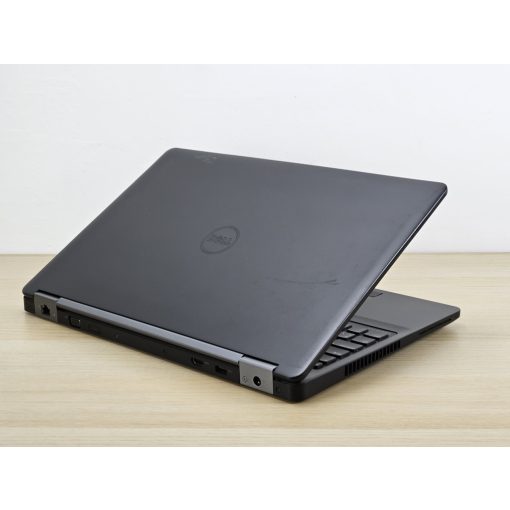 Dell Latitude Laptop E5570 + RADEON / i7-6600U / 8GB RAM / 256GB SSD