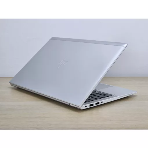 HP EliteBook 840 G8 Laptop + Iris / i5-1145G7 / 8GB RAM / 256GB SSD