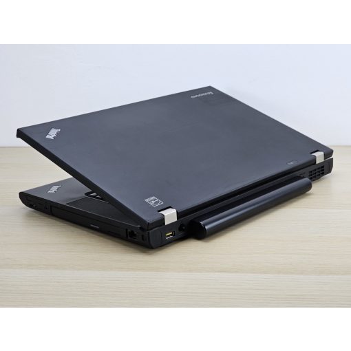 Lenovo ThinkPad Laptop T520 / i5-2520M / 6GB RAM / 128GB SSD