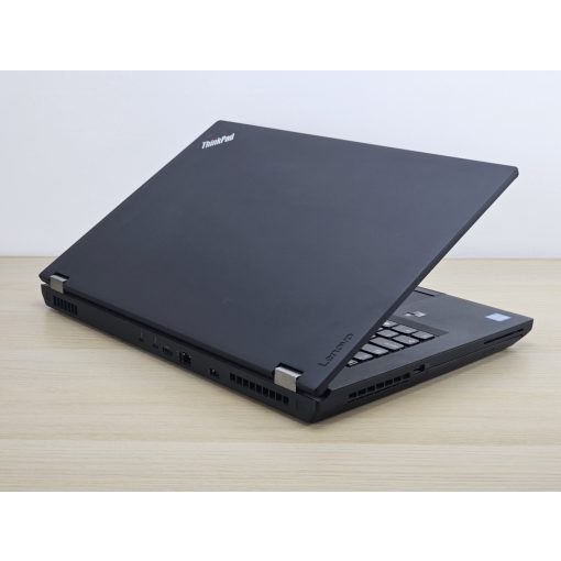 Lenovo ThinkPad P71 + Nvidia / i7-7820HQ / 64GB RAM / 512GB SSD / Magyar billentyűzet