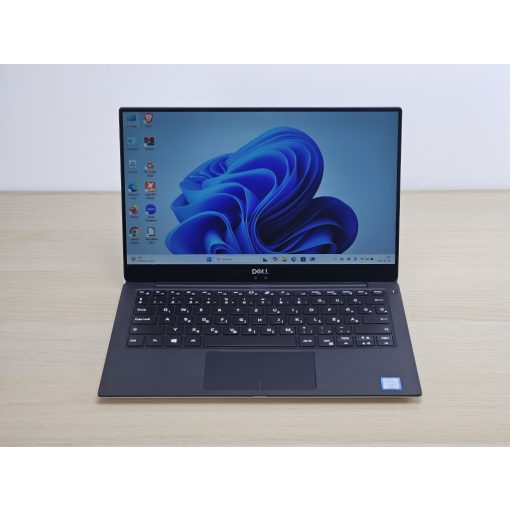 Dell XPS 13 9370 – i7-8550U, 16GB RAM, 256GB SSD, magyar billentyűzetes prémium ultrabook