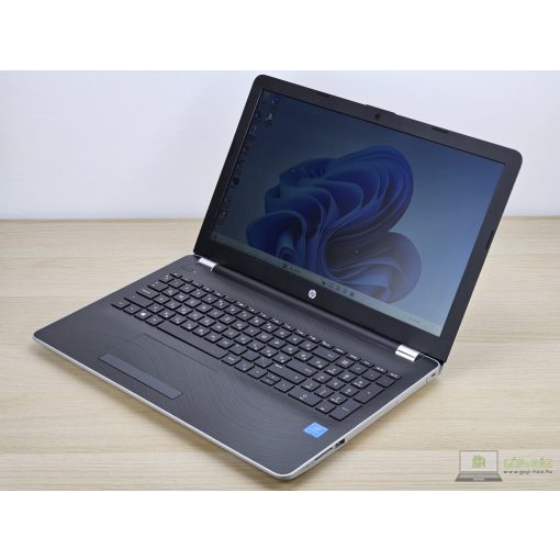 HP Pavilion 15