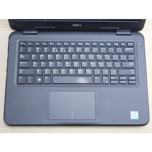 Dell Latitude 3300 / i3-7020U / 8GB RAM / 128GB SSD