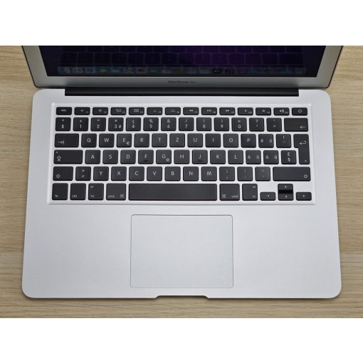 Apple MacBook Air 13 – i5, 8GB RAM, 128GB SSD, magyar billentyűzet