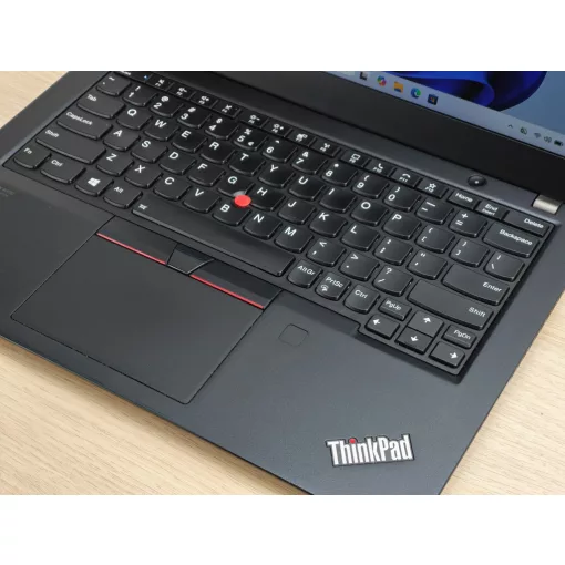 Lenovo ThinkPad Laptop X13 / i5-10310U / 16GB RAM / 256GB SSD