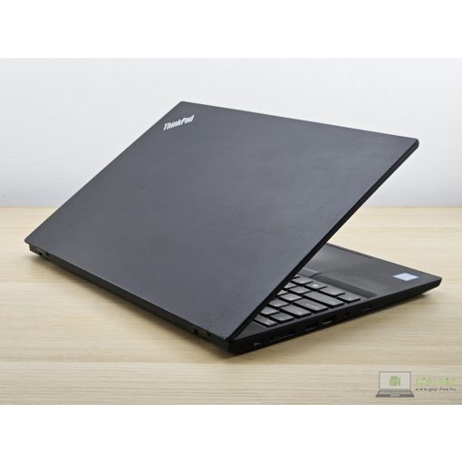 Lenovo ThinkPad T590 – i5-8265U, 8GB RAM, 256GB SSD