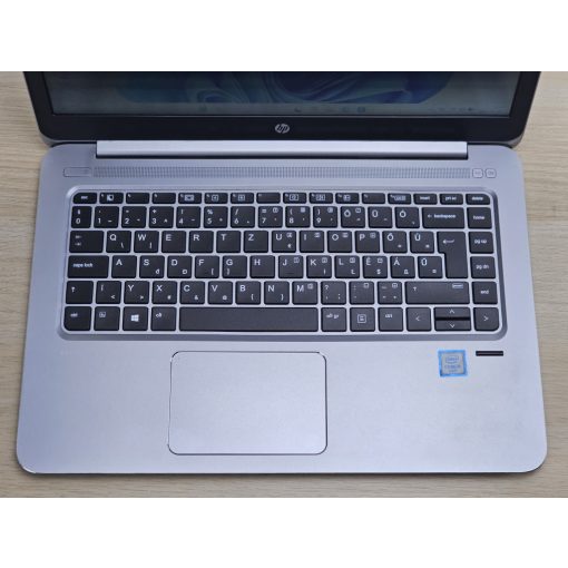 HP Elitebook Folio 1040 G3 / i5-6200U / 8GB RAM / 256GB SSD / Magyar billentyűzet