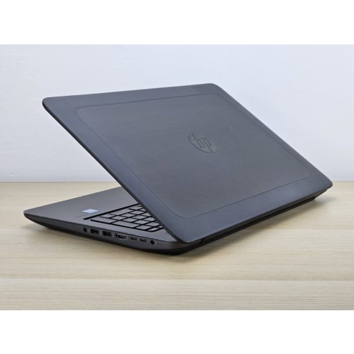 HP Zbook Studio Laptop 15 G3 + Nvidia / i7-6820HQ / 16GB RAM / 256GB SSD / Magyar billentyűzet