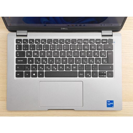 Dell Latitude 5320 Laptop + Iris / i5-1145G7 / 16GB RAM / 256GB SSD / FHD / Magyar billentyűzet