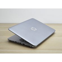 HP EliteBook 820 G4 / i5-7300U / 8GB RAM / 128GB SSD / Érintőképernyős / Magyar billentyűzet