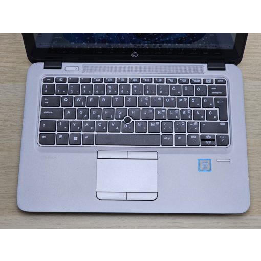 HP EliteBook 820 G4 / i5-7300U / 8GB RAM / 128GB SSD / Érintőképernyős / Magyar billentyűzet