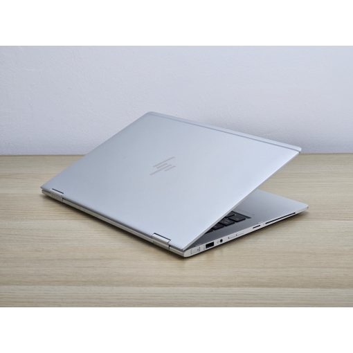 HP EliteBook X360 1030 G2 / i5-7200U / 8GB RAM / 256GB SSD / ÉRINTŐKÉPERNYŐS TABLET / Magyar billentyűzet