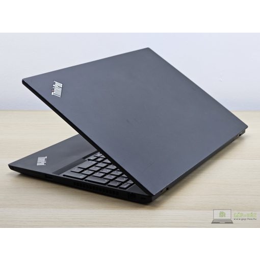 Lenovo ThinkPad T590 – i5-8265U, 16GB RAM, 256GB SSD