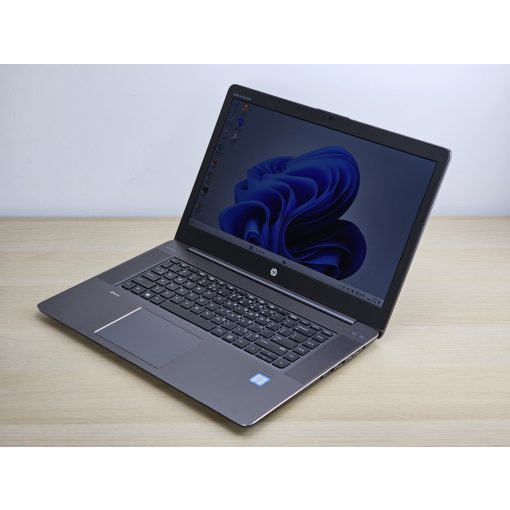HP Zbook Studio 15 G3 Laptop + Nvidia / i7-6700HQ / 8GB RAM / 256GB SSD