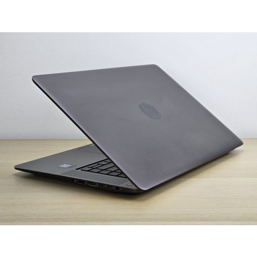 HP Zbook Studio 15 G3 Laptop + Nvidia / i7-6700HQ / 8GB RAM / 256GB SSD