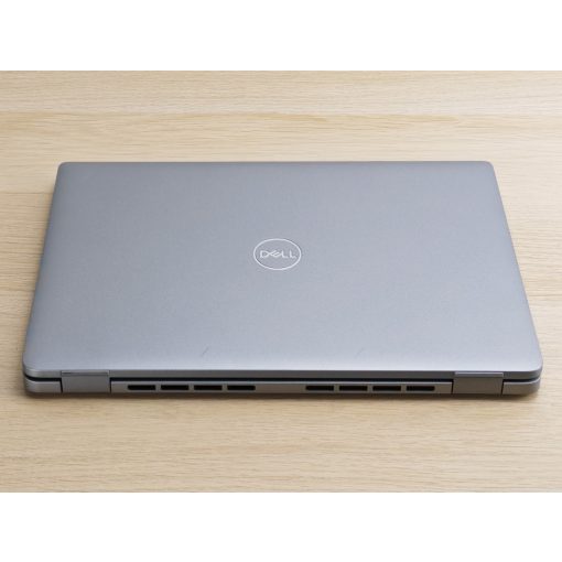 Dell Latitude 5340 Laptop + Iris / i5-1335U / 16GB RAM / 256GB SSD / Érintőképernyős / Magyar billentyűzet