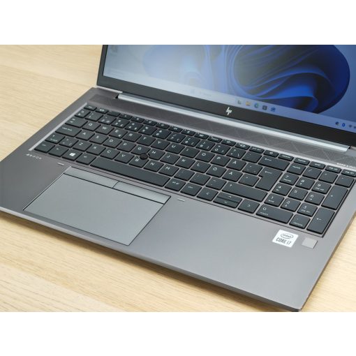 HP Zbook Firefly 15 G7 / i7-10510U / 32GB RAM / 512GB SSD