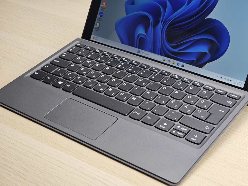 Lenovo MIIX520-12IKB i5 8/256GB 美品 ペン付き Lenovo Miix 520 |スマートでエレガントな2in1 | レノボ・ ジャパン